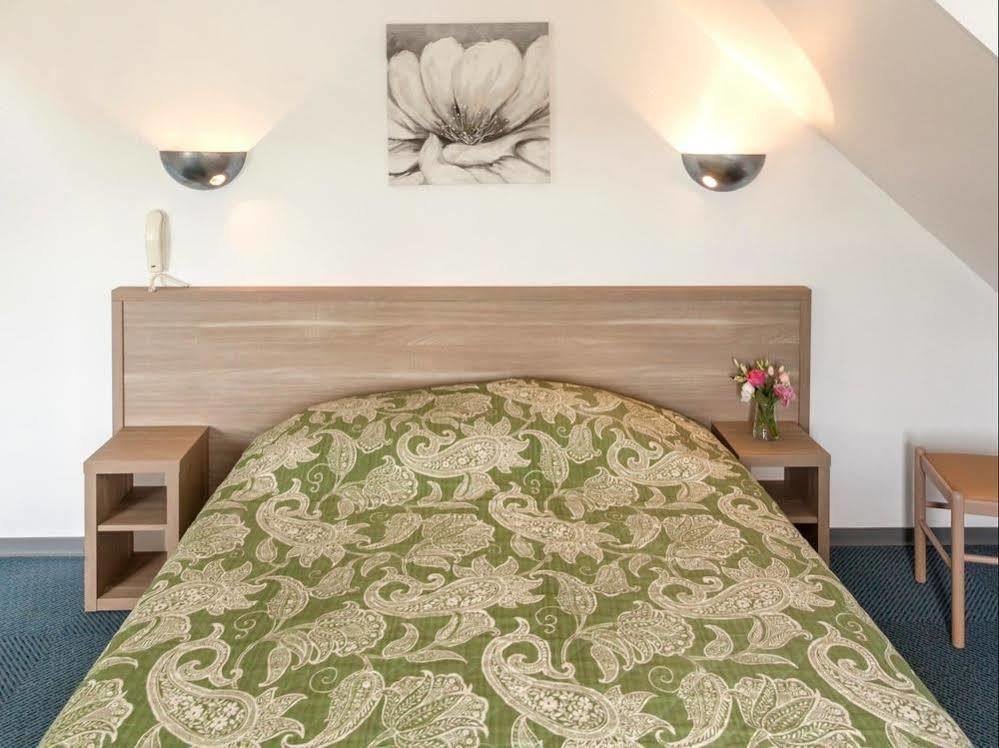 Hotel Du Lac Huelgoat Dış mekan fotoğraf